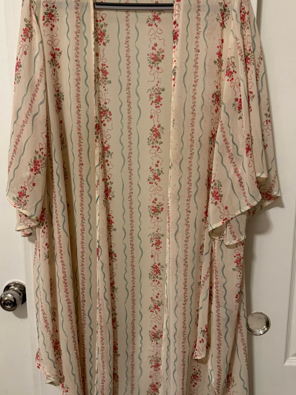 torrid Cream Floral Striped Tunic